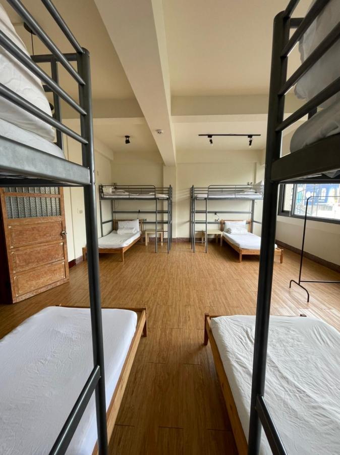 Chiayi Petite Hostel Exterior photo