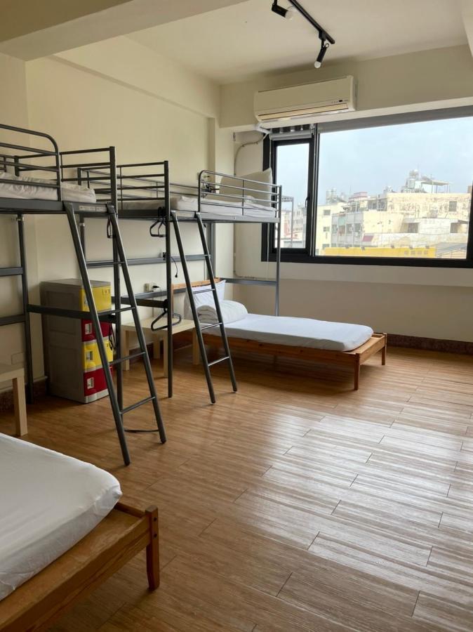 Chiayi Petite Hostel Exterior photo