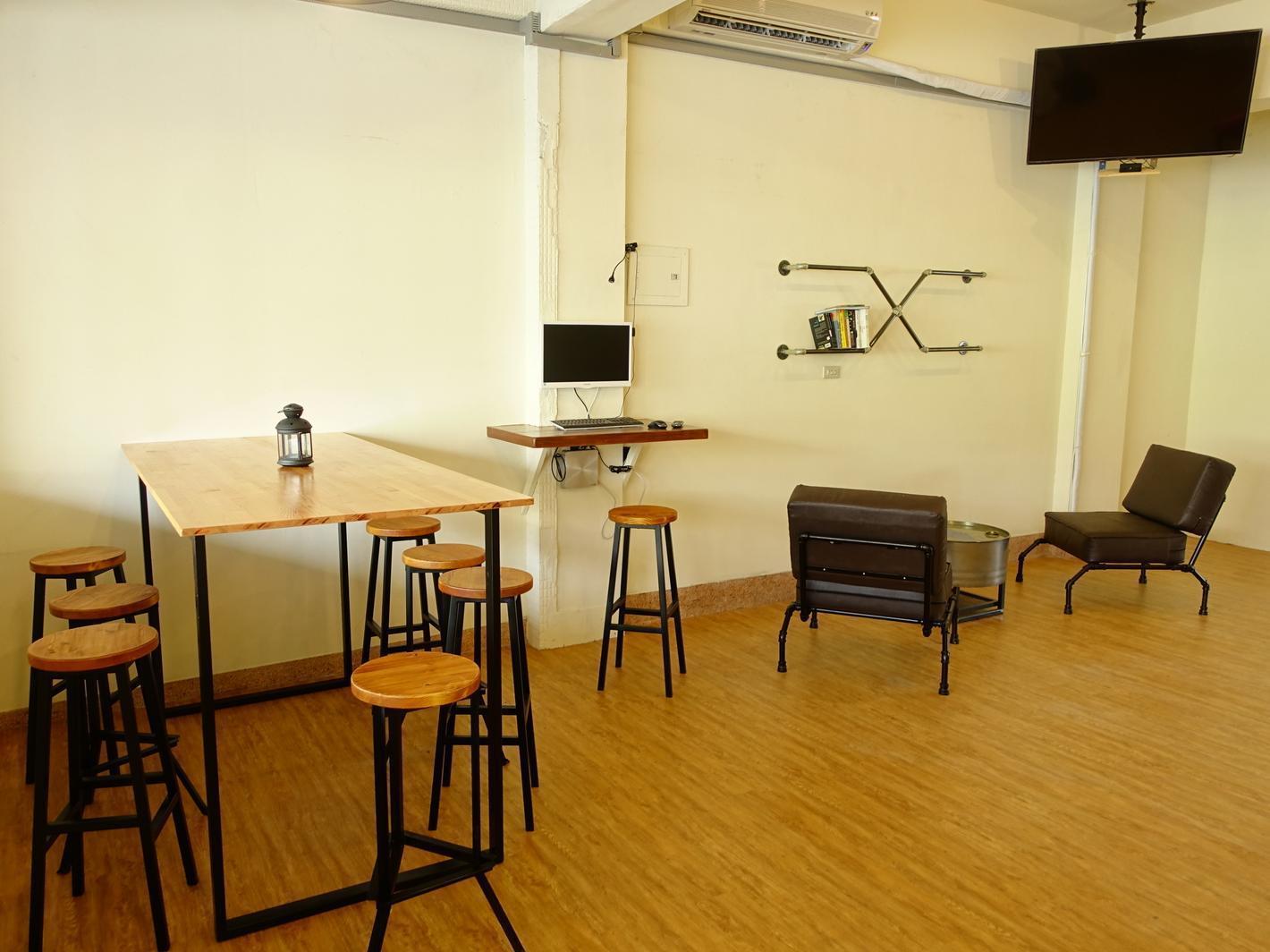 Chiayi Petite Hostel Exterior photo