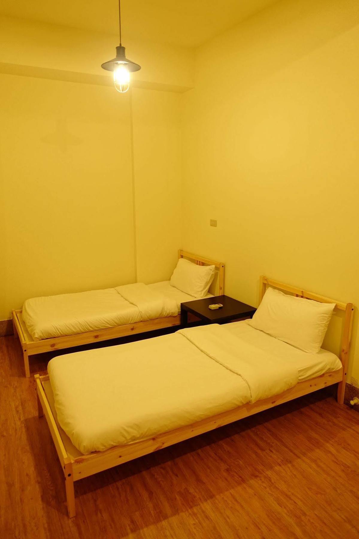 Chiayi Petite Hostel Exterior photo