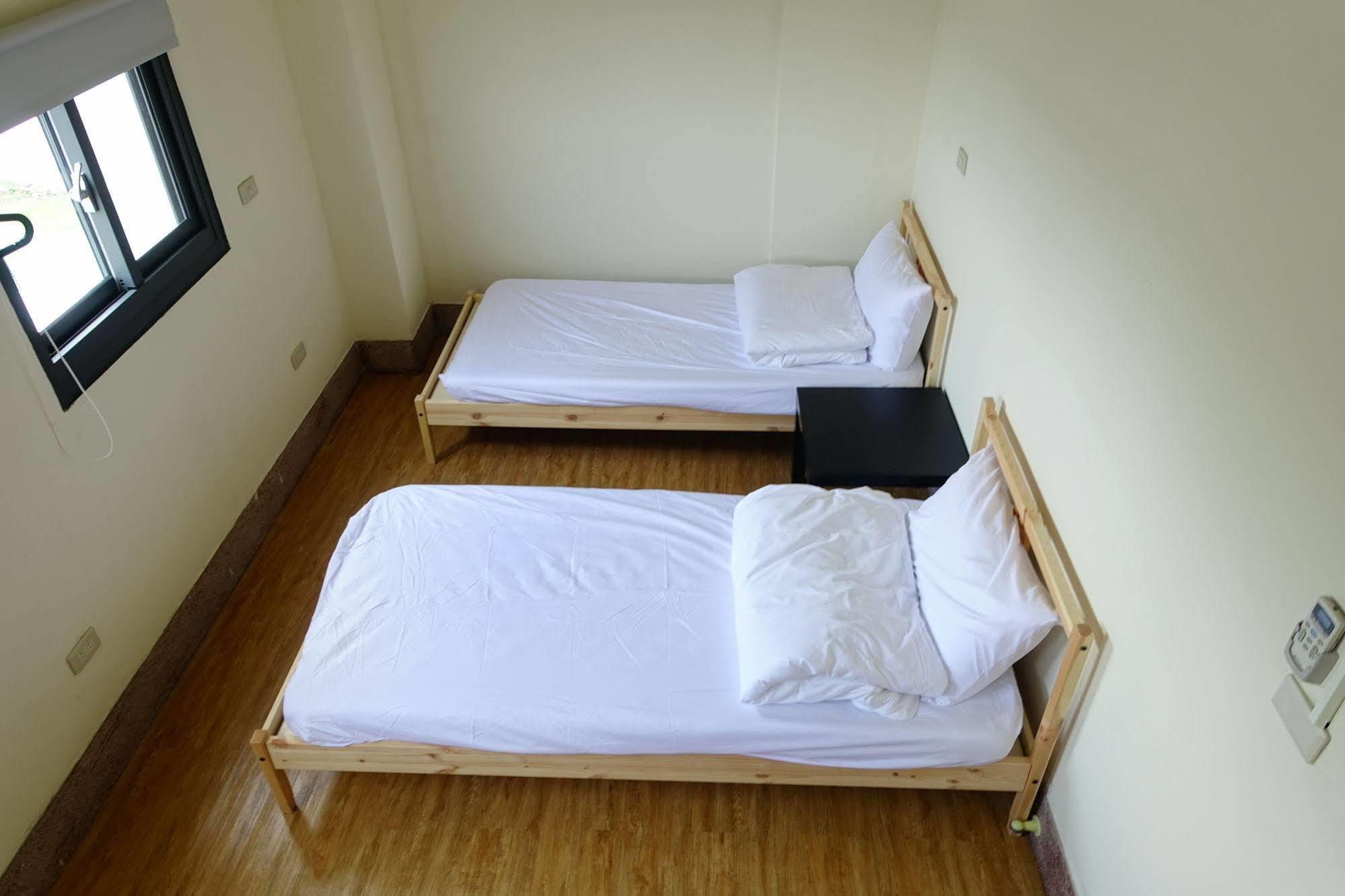 Chiayi Petite Hostel Exterior photo